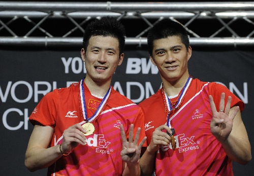 用噓聲來宣 用噓聲來宣